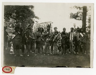Fiesta en el césped de Columbia, Indios Iroqueses de Jessie Tarbox Beals