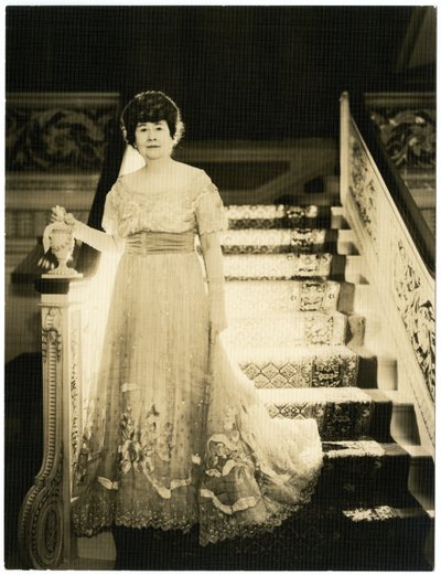 Mrs Frank G Logan de Chicago, mecenas del arte, c.1931-34 de Jessie Tarbox Beals