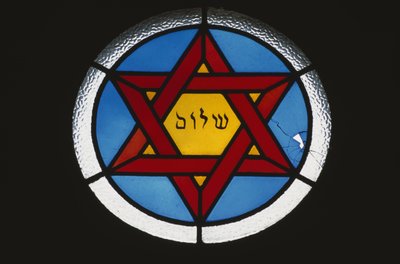 Ventana de una tumba judía de Jewish School