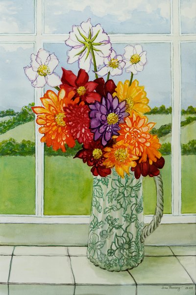 Dalias en el alféizar de la ventana de la cabaña de Joan Thewsey