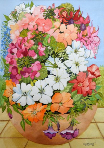 Petunias, geranios y fucsias en una maceta de terraza, 2005 de Joan Thewsey