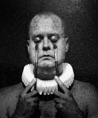 La muerte de un payaso (serie), 2016 (manipulación de fotos) de Johan Lilja