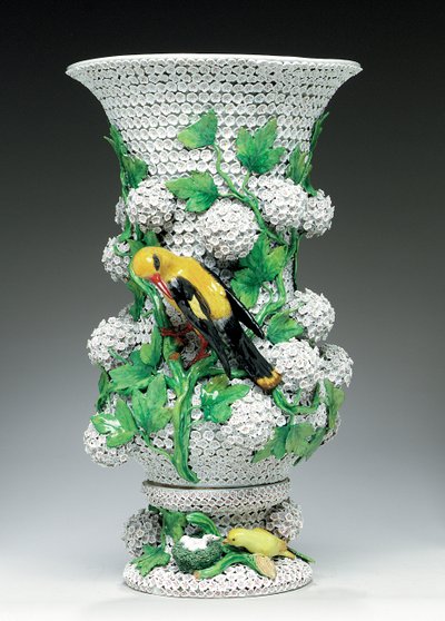 Jarrón Meissen Schneeballen, mediados a finales del siglo XIX de Johann Joachim (after) Kändler