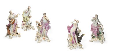 Cinco figuras de Meissen emblemáticas de los sentidos, c.1765 (porcelana) de Johann Joachim Kaendler