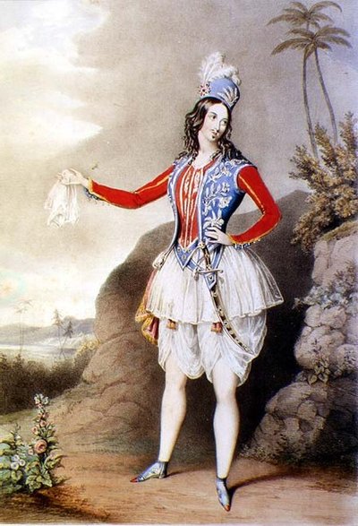 Louisa Fairbrother como Abdallah en la extravaganza 