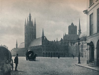 El Ayuntamiento y la Sala de Paños, Ypres, Bélgica, c1900 1914-1915 de John Benjamin Stone