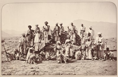 Puesto de Afridi cerca de Jumrood, Khyber y Rotass en la distancia, circa 1879 de John Burke