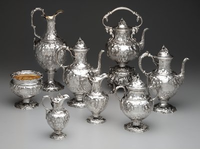 Hervidor de agua en soporte, cafetera, chocolatera, cuenco de desechos, azucarero, jarra de leche, jarra de crema y jarras, c.1851 de John Chandler Moore