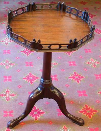 Mesa trípode de Jorge III (caoba) de John Hodson