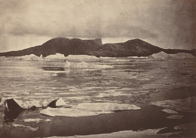 Las regiones árticas: No. 92. El Pulgar del Diablo parcialmente envuelto en niebla, 1869 de John L Dunmore