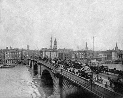 Puente de Londres construido en 1831 sobre el Támesis en Londres, c.1900 de John Lawson Stoddard