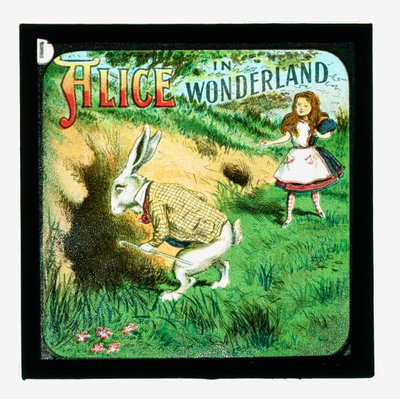 Alicia en el País de las Maravillas, diapositivas coloreadas de John Tenniel