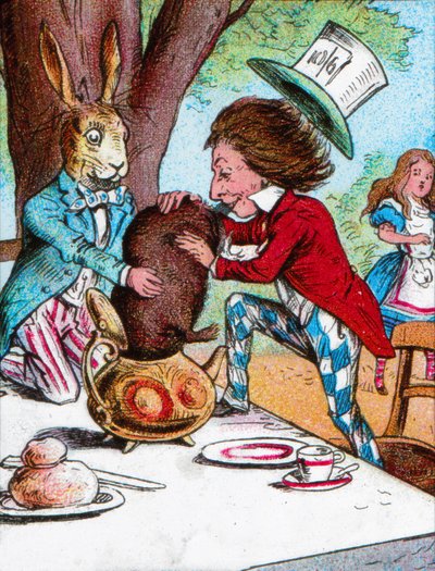 El Sombrerero Loco y la Liebre de Marzo tratando de meter al Lirón en una tetera, c1910 de John Tenniel