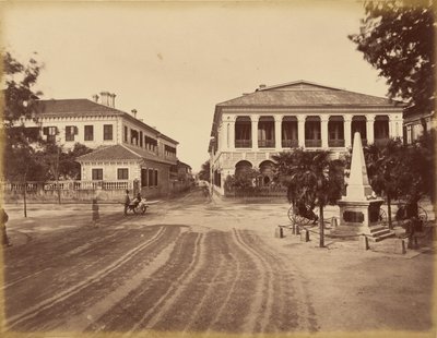 Edificio de Siemssen and Co. y monumento al Ejército Siempre Victorioso, Shanghái de John Thomson