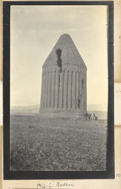 Provincia de Razavi Khorasan, Irán, c.1908 (fotografía en b/n) de John Williams Watson