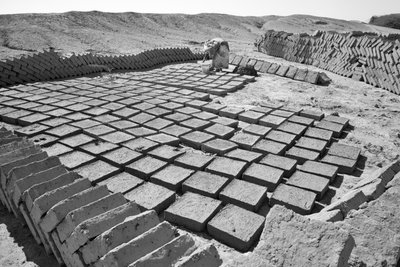 Fábricas de ladrillos en Rajastán, India, 2016 (foto) de Jon Nicholson