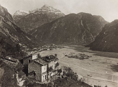 Álbum "Meine weltkriegs - Erinnerungen South-West Front (Carintia, Italia, Tirol del Sur) 31/03/1915-12/11/1918 - Josef Zohles Wien": vista de Chiusaforte de Josef Zohles