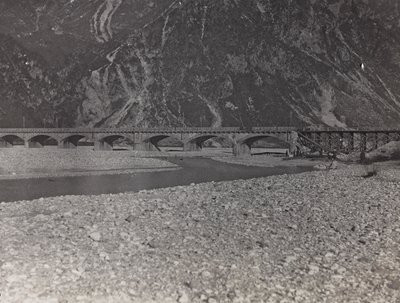 Puente militar sobre el Ta de Josef Zohles
