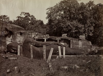El Paranirvana de Buda, Gal Vihara, Polonnaruva, Ceilán, 1870-1871 de Joseph Lawton