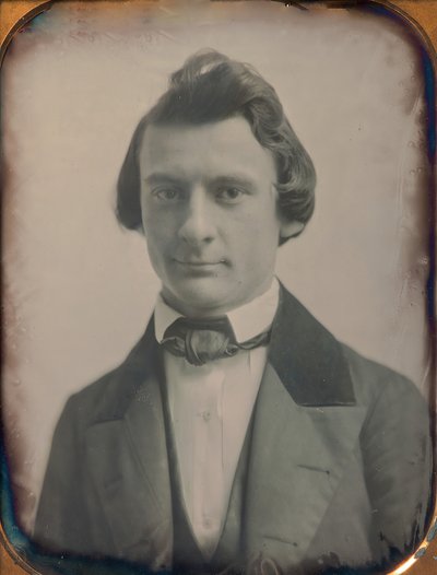 Joven con traje de tres piezas y pajarita de Josiah Johnson Hawes, Albert Sands Southworth