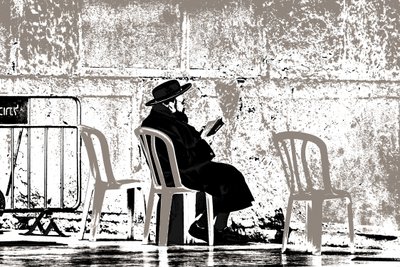 Oración de la mañana, de la serie Martes en el Muro de las Lamentaciones, 2016 (fotografía). de Joy Lions