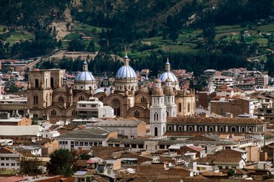 Vista de la Catedral de la Inmaculada Concepción o Catedral Nueva, diseño de Juan Bautista Stiehle (1829-1899), Cuenca (Lista del Patrimonio Mundial de la UNESCO de Juan Bautista Stiehle