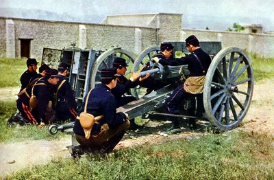 Soldados franceses con un mortero en acción durante la Batalla del Marne al este de París, septiembre de 1914 de Jules Gervais Courtellemont