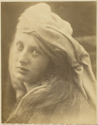 Un Estudio de Beatrice Cenci de Julia Margaret Cameron