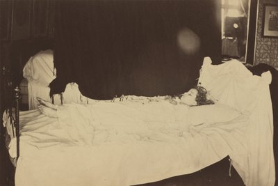 Estudio en el lecho de muerte de Adeline Grace Clogstoun, 1872 de Julia Margaret Cameron