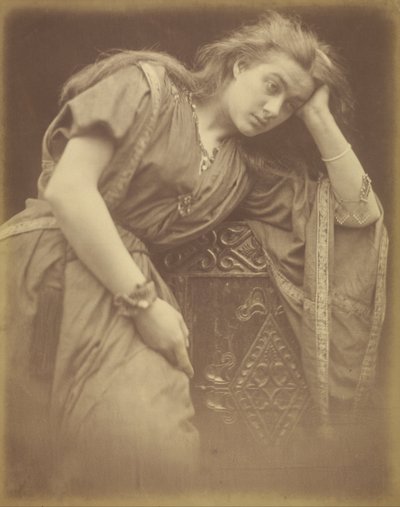 Mariana/"Me dijo que estoy espantosa que ojalá estuviera muerta" de Julia Margaret Cameron