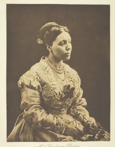 Sra. Thackeray Ritchie, 1870, impreso c. 1893 de Julia Margaret Cameron