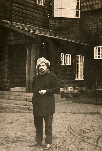 Autor ruso Leonid Andreyev en su casa en Vammelsuu Serovo, principios del siglo XX de Karl Karlovich Bulla