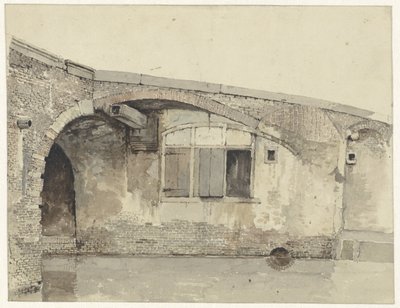 Antiguo puente con casa o ventanas de sótano bajo el muelle de Kasparus Karsen