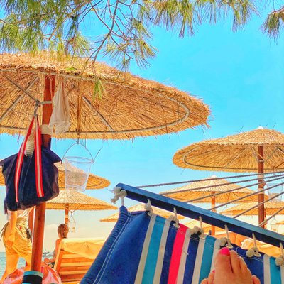 De vacaciones, 2022 (foto) de Katha Wood