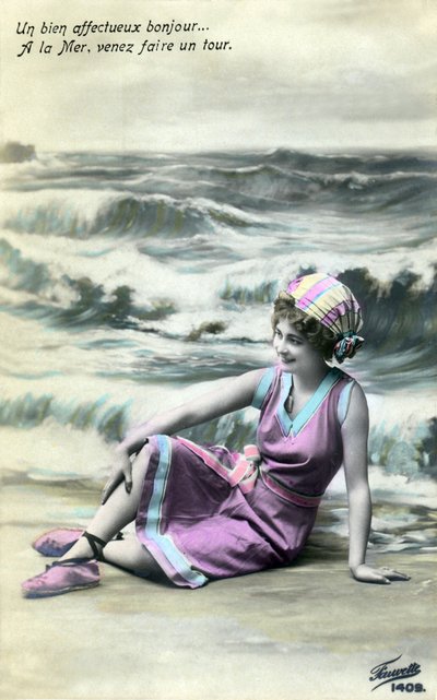 Mujer en la playa, c. principios de 1900 (postal) de Alec Hunter