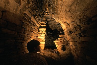 Cancuen, Guatemala, Arthur Demarest, Tomas Barrientos, Maya, palacio, Periodo Clásico,..., 2004 (foto) de Kenneth Garrett