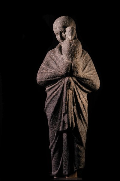 Cleopatra; La búsqueda de la última reina de Egipto; Catálogo de la exposición; página 145; Cleopat..., 2011 (foto) de Kenneth Garrett