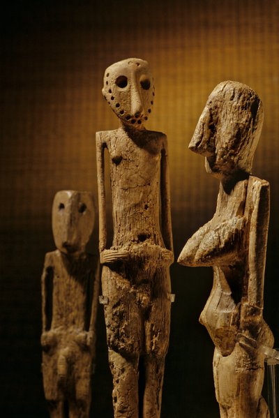 Figuras de marfil de hipopótamo y elefante, de 60 cm de altura, procedentes del valle de Beersheba,... de Kenneth Garrett