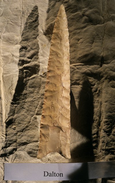 Peopling the Americas, Dalton Point, Dennis Stanford, colección de herramientas del Smithsonian, 2008 (foto) de Kenneth Garrett