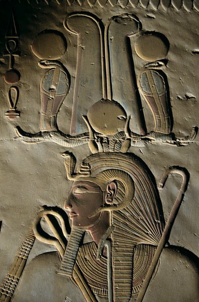 Relieve del templo de Seti I en Abydos, Egipto, Abydos; talla; figura; Seti; dios; corona..., 2005 (foto) de Kenneth Garrett