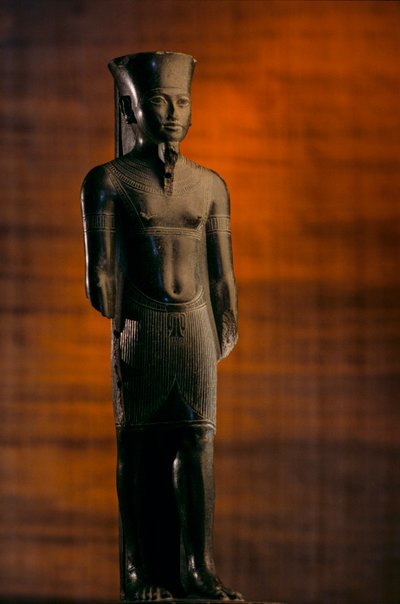 Estatua de Amón con los rasgos de Tutankamón, 2009 (foto) de Kenneth Garrett