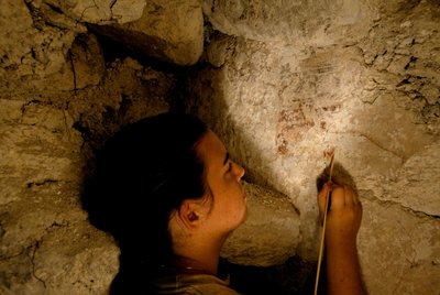 Guerrero teotihuacano, mural, Sufricaya, Holmul, Guatemala, Maya, Francisco Estradabelli, 2008 (foto) de Kenneth Garrett