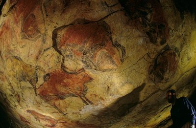 La galería de los bisontes, Cueva de Altamira, España, 2000 (foto) de Kenneth Garrett