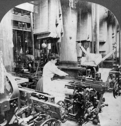 Tejiendo tela de lino, Montreal, Canadá, principios del siglo XX de Keystone View Company