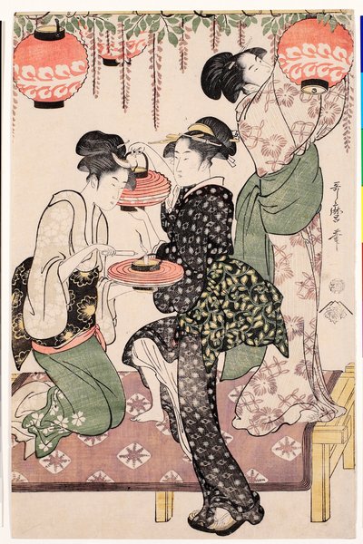 Chicas jóvenes de una casa de té japonesa colgando faroles de una espaldera de glicina - Impresión de Kitagawa Utamaro (1753-1806), alrededor de 1795, linograbado - Chicas de la casa de té bajo una espaldera de glicinia - Linograbado en color de Kitagawa U de Kitagawa Utamaro