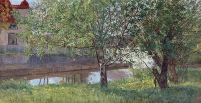Sección del canal con casa y árboles. de Kitty Lange Kielland