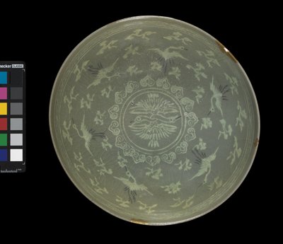 Cuenco con grullas y nubes, c.1150-1200 de Korean School