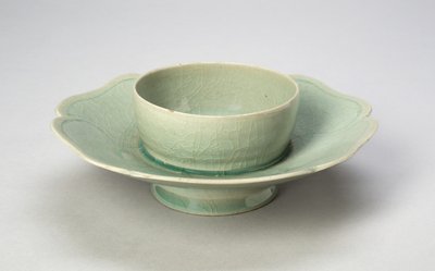 Soporte de copa con borde lobulado, dinastía Goryeo de Korean School