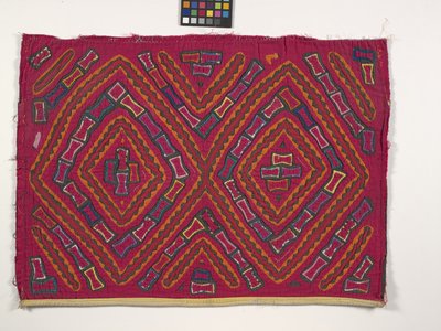 Panel camisero (Mola) (foto) de Kuna Indian Culture