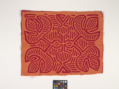 Panel camisero (Mola) (foto) de Kuna Indian Culture